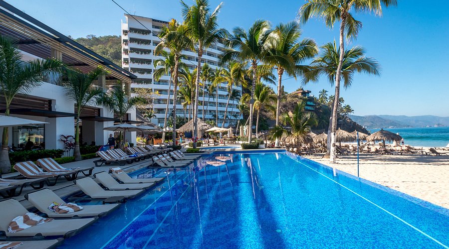 Hyatt Ziva Puerto Vallarta luxury family-friendly all-inclusive resort with infinity pools, ocean views, and upscale amenities in Puerto Vallarta, Mexico.